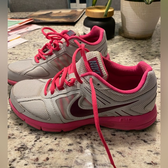 Nike Running Shoes- platinum/pink - Picture 3 of 12